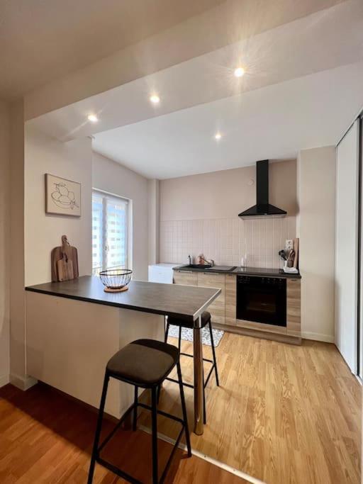 דירות Casa Cloutiers #4 - Joli & Cosy T2 Avec Clim Parking - Hyper Centre Brive מראה חיצוני תמונה